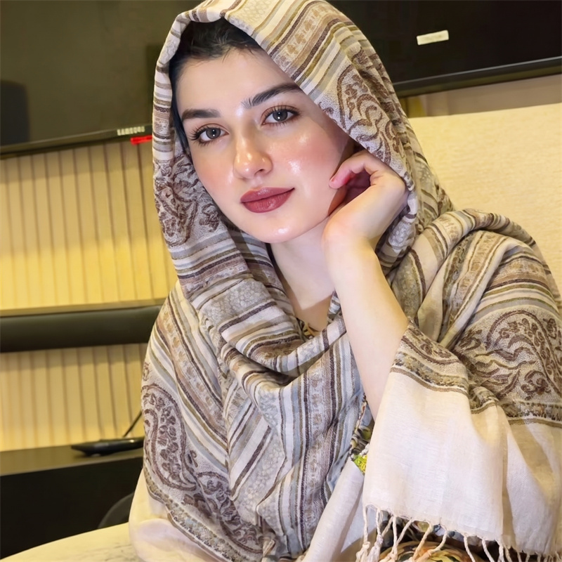 Vintage Fashion Ladies - Vintage Paisley Desenli Tesettür Modası Eşarp